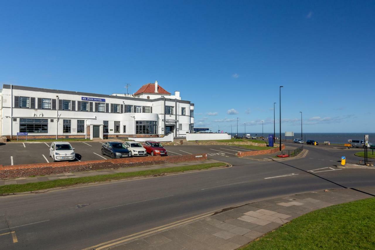 Menzies Silverlink Park Саут Шийлдс Екстериор снимка